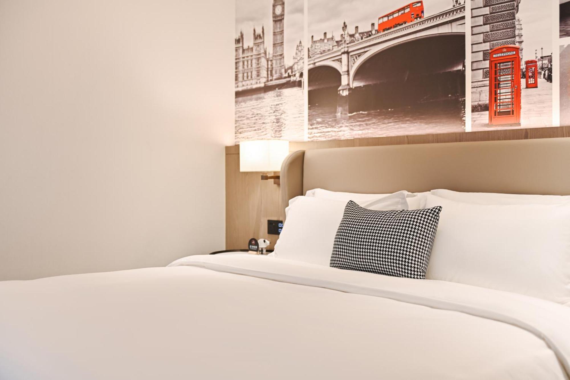 Livetour Hotel Luogang Science City Canton Extérieur photo